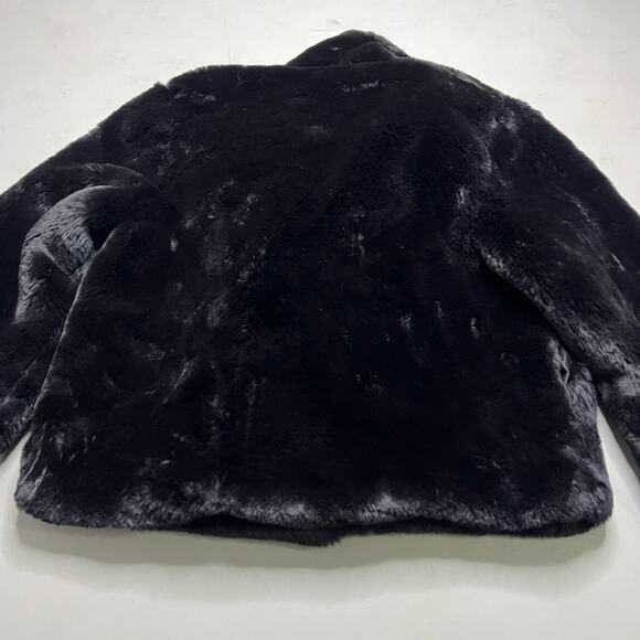 Victoria’s Secret Black Faux Fur Jacket Women’s Medium Short Coat Plush Soft - Picture 9 of 13